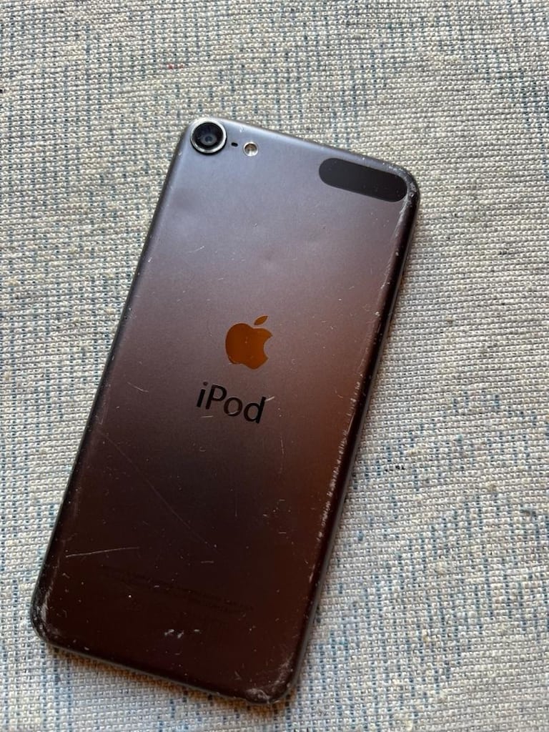 iPod touch (6. Nesil) Apple modeli iPod touch A 1574 (6. Nesi - 4