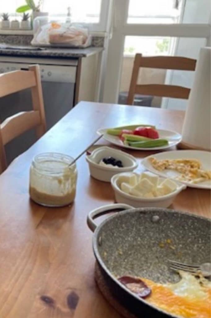 ikea jokkmokk mutfak masası ve 4 sandalye - 2