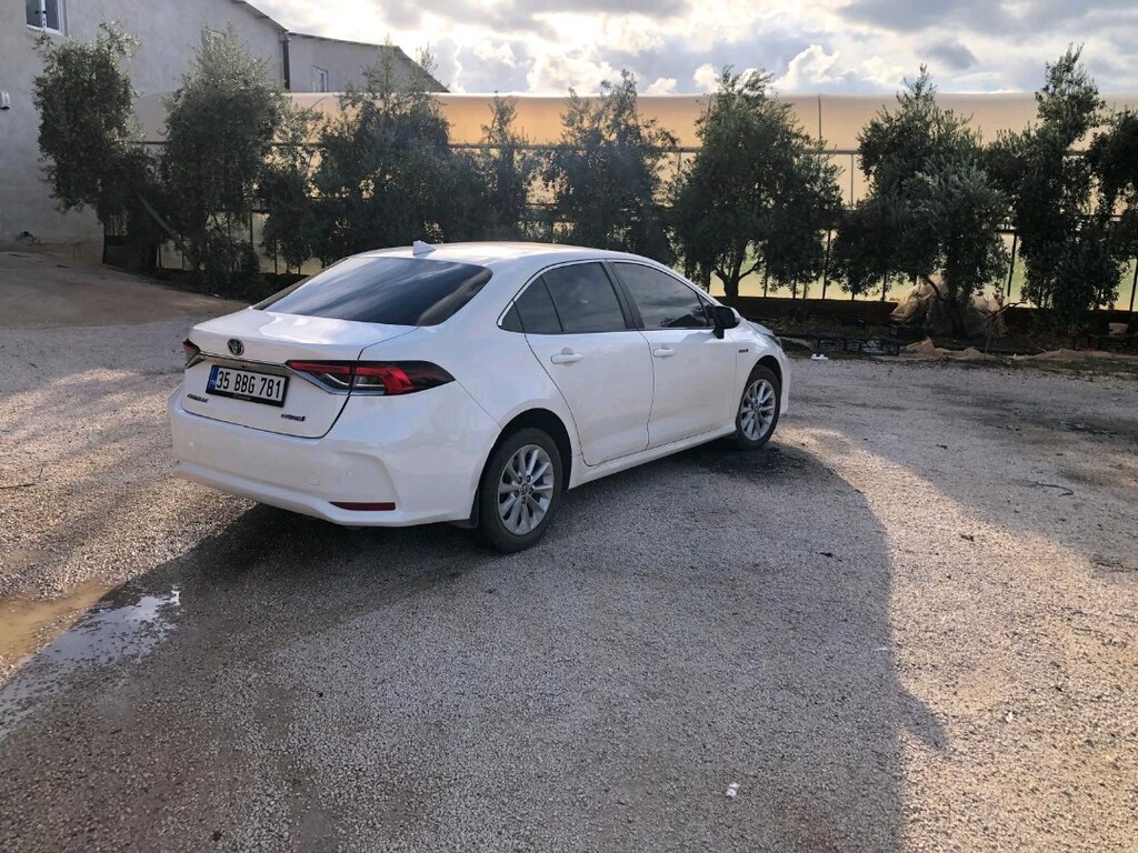 Toyota Corolla 1.8 hybrid dream e-CVT 2021 model - 7