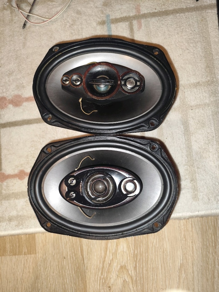 3 takım Pioneer - 3