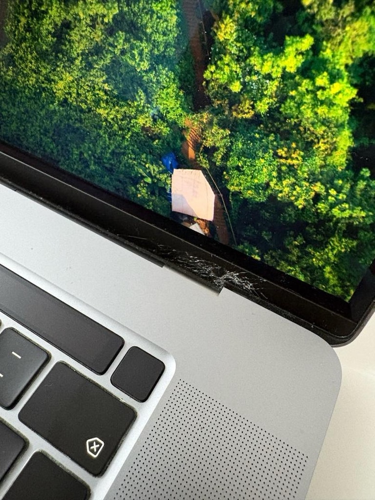 MacBook Pro 16” 2019 | i7 6 Çekirdek | 16GB RAM | AMD 4GB - 10