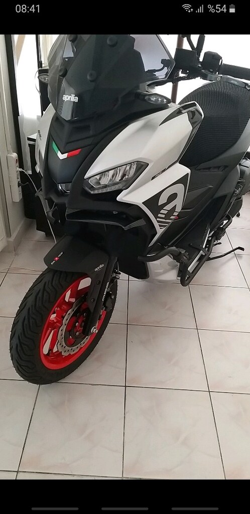 APRİLİA SR GT 200 S - 14