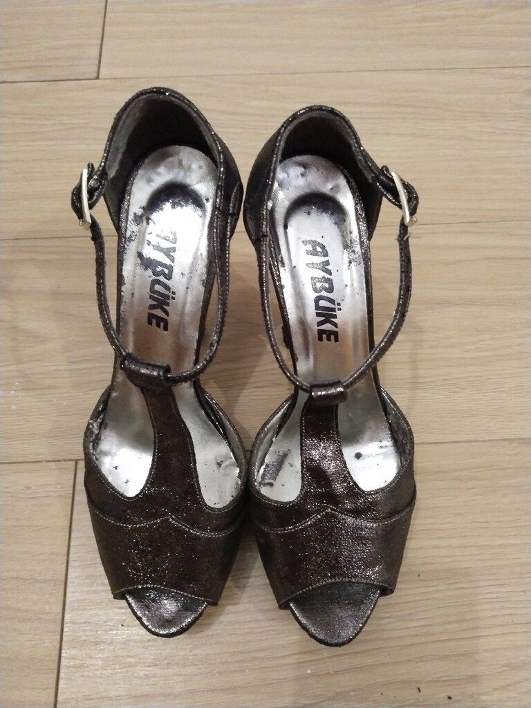 bağcıklı parlak yazlık ayakkabı