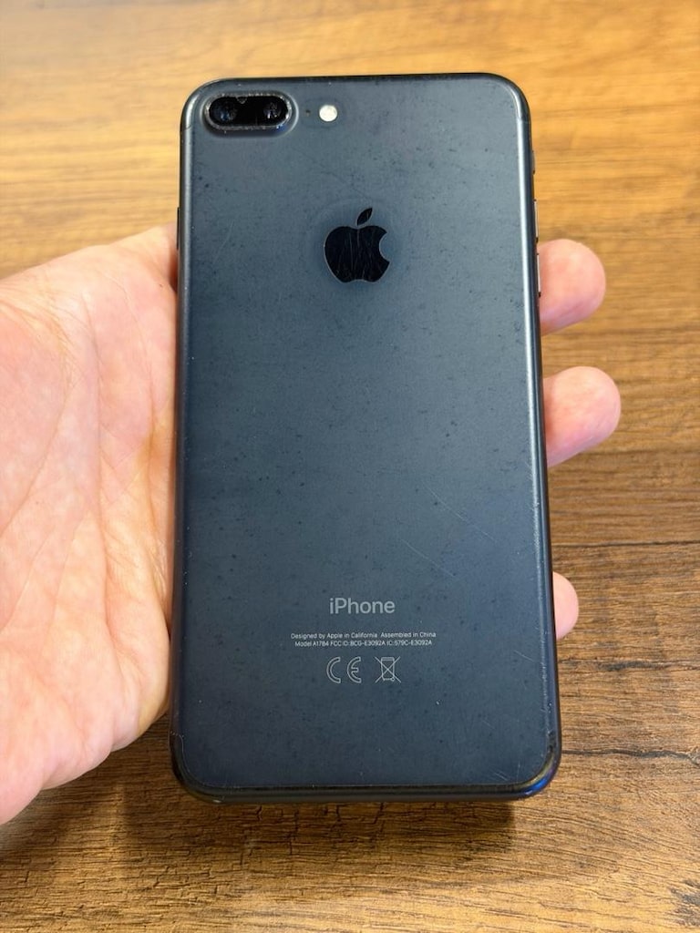 İphone 7 Plus Siyah TR 32 gb CİHANGİR BİLGİSAYAR 25. YIL - 2