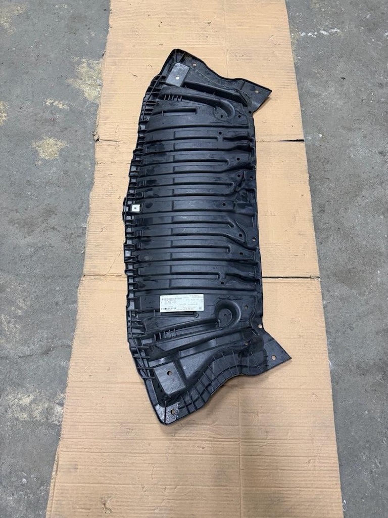 Mercedes W212 ön tampon alt muhafaza bakaliti sıfır orij A2125205123 - 2