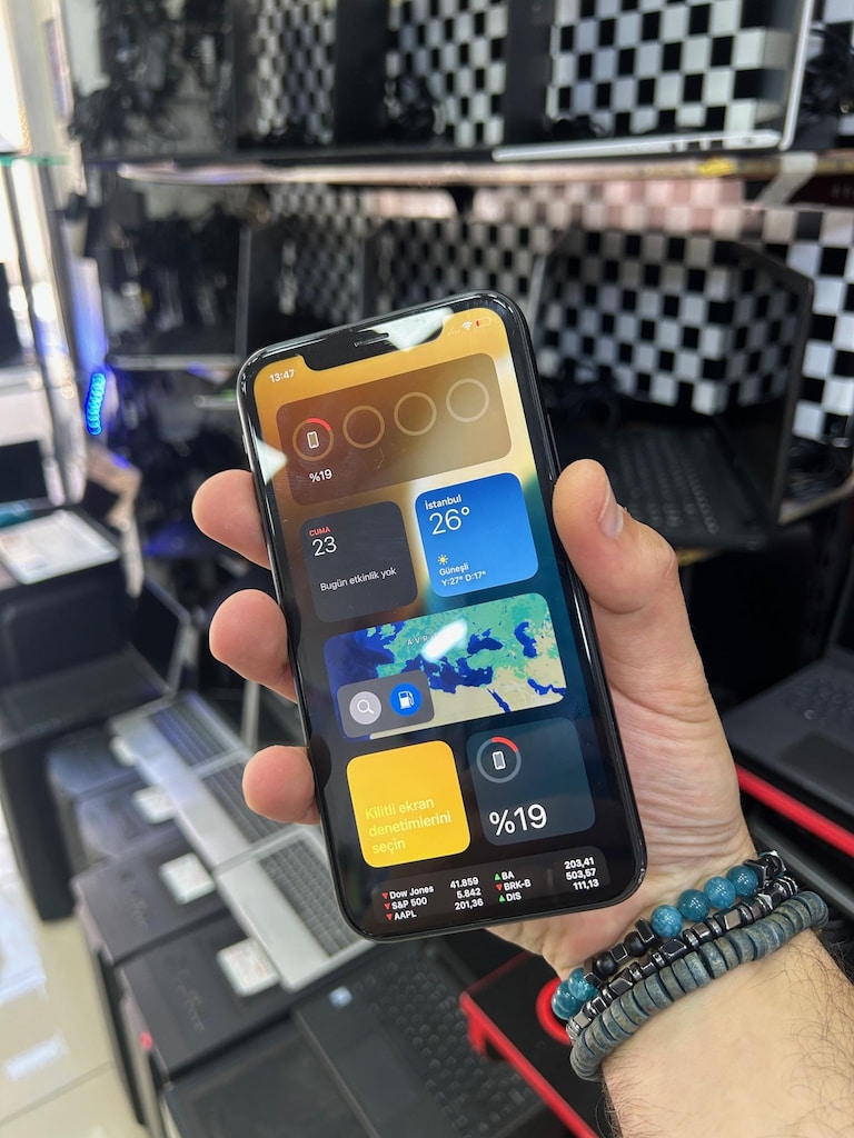 Iphone XR 64GB Siyah Kayıtlı Sorunsuz Kredi Kartı Geçerlidir - 4