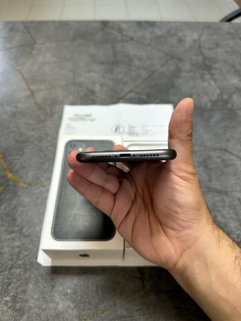 iPhone 11 yurtiçi kutulu faturalı hatasız tertemiz işlemsiz - 7