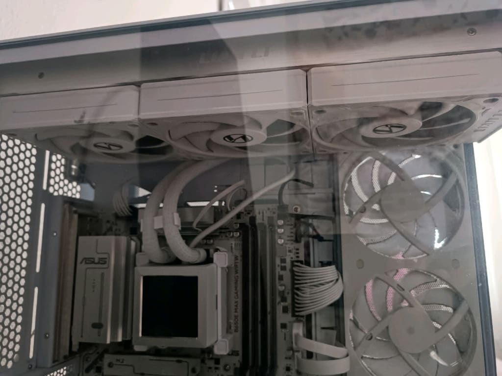 Lian Li Hydro Shift LCD 360 beyaz Sıvı soğutma - 3