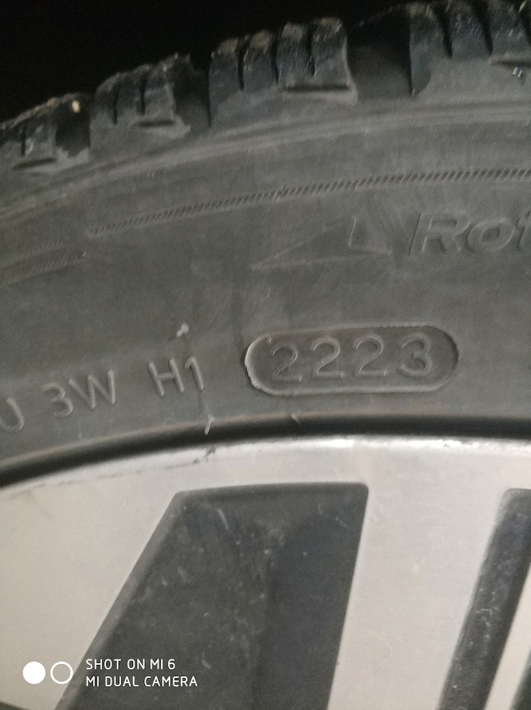 Lastik Megane elektrikli araç 215 45 R20 - 3