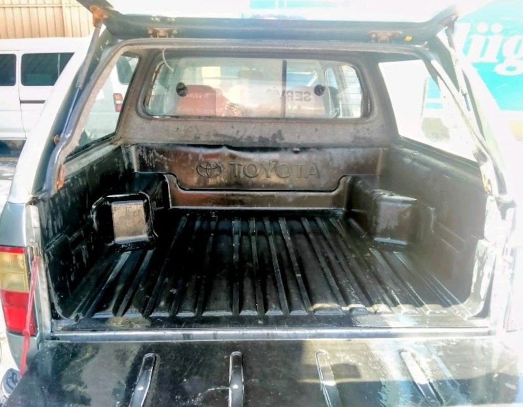 2005 model Hilux kamyonet - 6