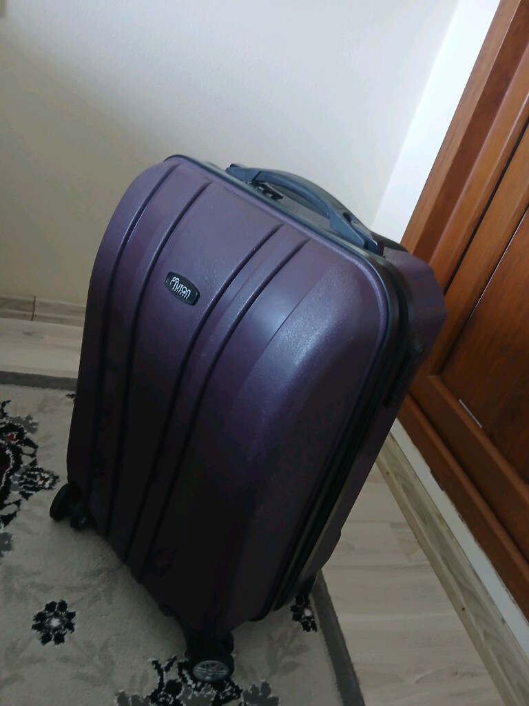 Tekerlekli valiz - 4