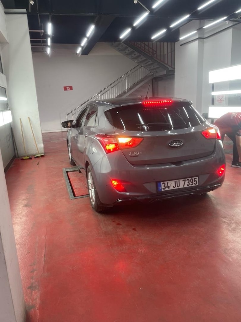 2 sahibinden dizel otomatik i30 - 4