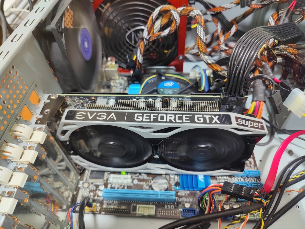 EVGA ULTRA GAMING GTX 1660 SUPER 6 GB 192 BİT GDDR6 EKRAN KARTI - 2