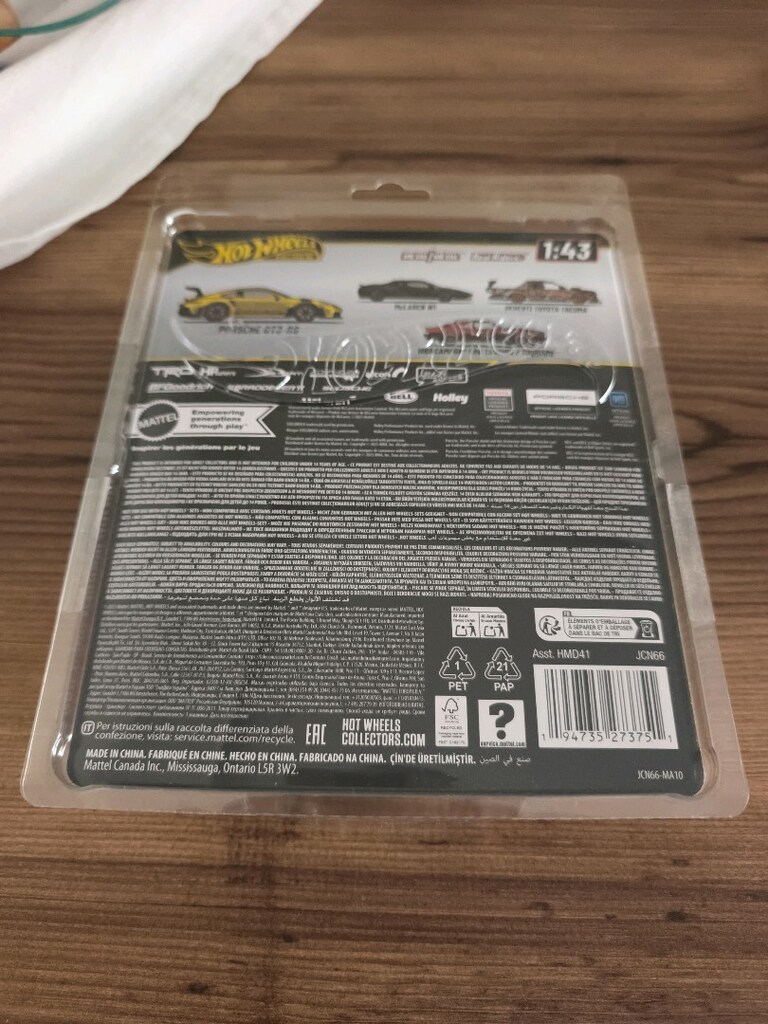 Hot Wheels 1.43 Premium Porsche GT3 RS - 4