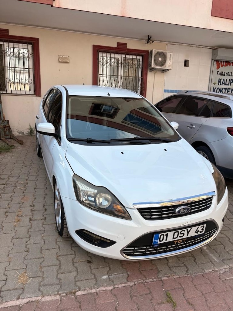 Ford Focus 2011 Titanyum Bakımlı ve Tertemiz - 5