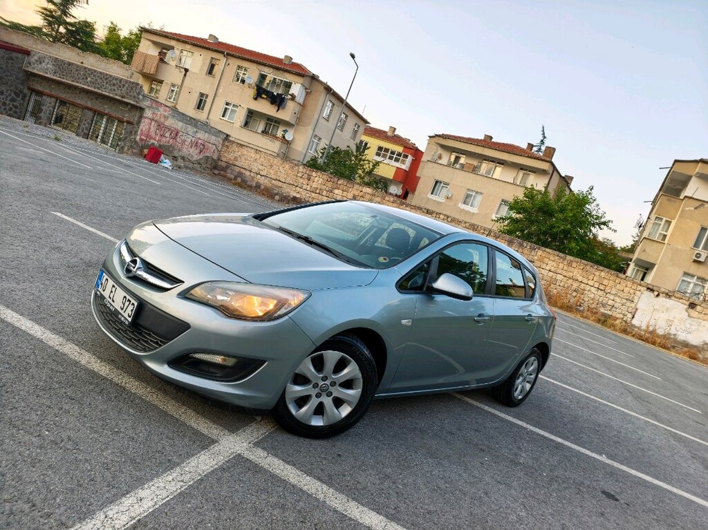 İlk Sahibinden Boyasız 2013 Model Opel Astra J 1.6 178.000 Km'de - 14