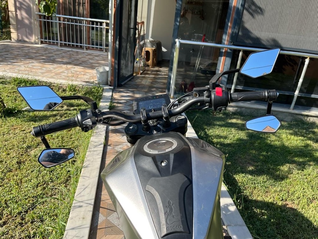 6.000 km'de temiz, kazasız Honda CB250R, ekstralı ve bakımlı. - 9