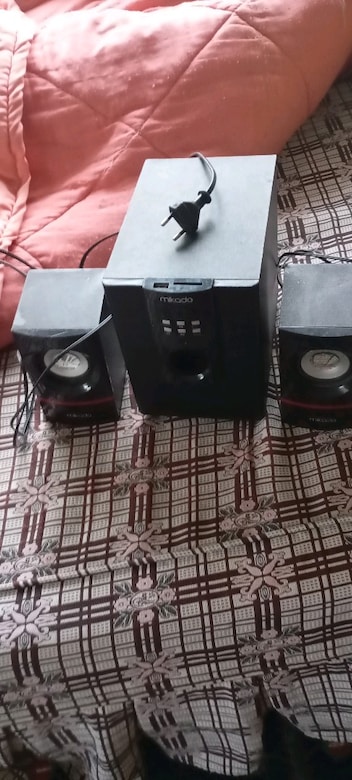 MİKADO FLAŞ BELLEK CD KARD RADYOLU AUX GİRİŞLİ 2+1 SES SİSTEMİ - 6