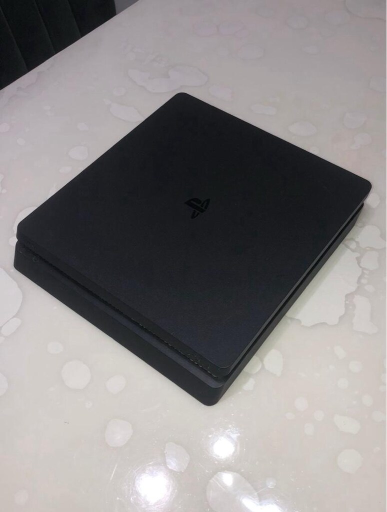 PS4 slim yazılımlı cihaz satılık - 2