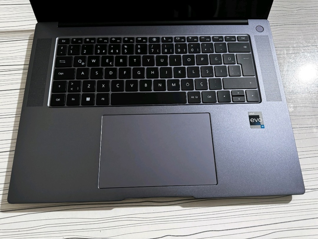 HUAWEİ MATEBOOK 16S SIFIRDAN FARKSIZ KUTULU HATASIZ ÇİZİKSİZ - 5