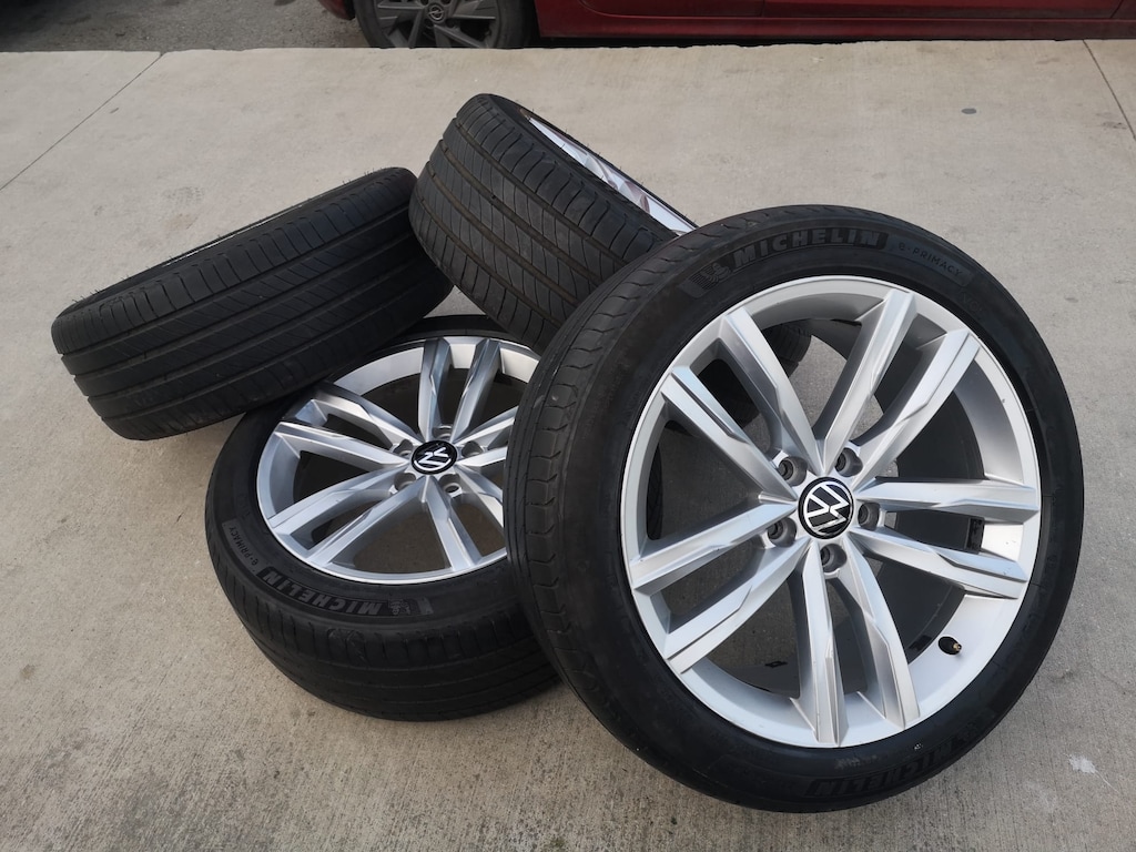 Mükemmel Elegance Passat B8.5'dan Yeni Logo Lastikler Michelin - 2