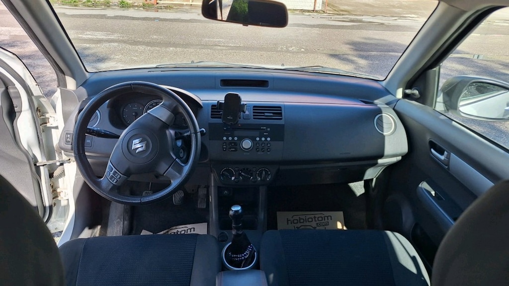 Suzuki Swift 1.3 ddis - 6