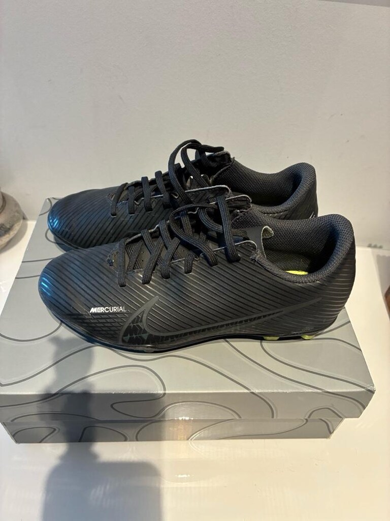 35 Numara Nike Çocuk Kramponu - 5