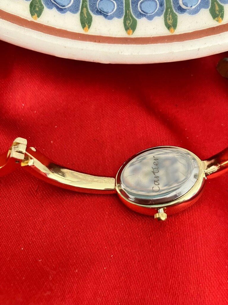 Cartier Altın Tonlu yeşil kadran kelepçe kordon oval kadın saat - 10