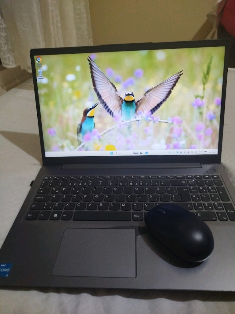 Lenovo Ideapad Slim 3 11.Nesil Core i3 Notebook - 3