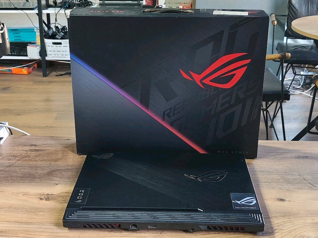 ASUS ROG İ7 9750H 16RAM GTX 1650 512 M2 SSD TEMİZ LAPTOP - 5