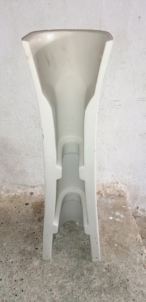 Lavabo tașı boyları duvara gelen tarafın boyu 50cm dir. eni 40 cm dir. - 7