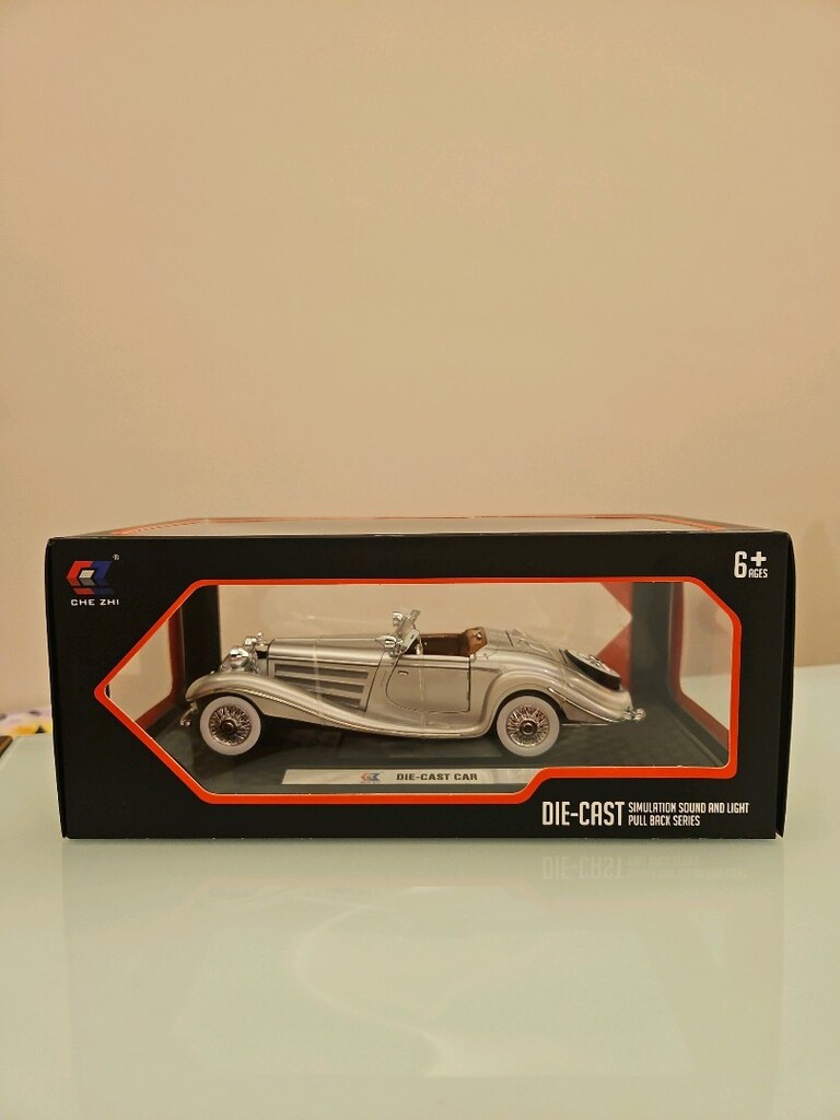 1:24 Klasik model arac (KUTUSU ACILMAMIS - SIFIR URUN) - 2