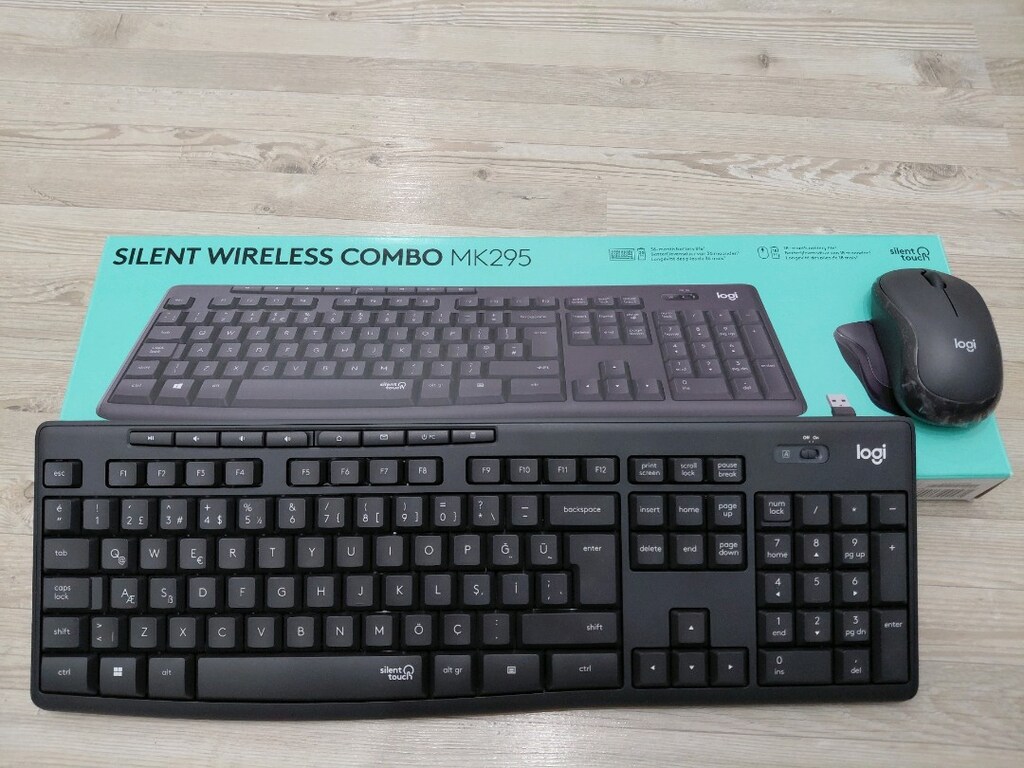 Logitech MK295 Sessiz Kablosuz Türkçe Klavye Mouse Seti - Siyah - 2