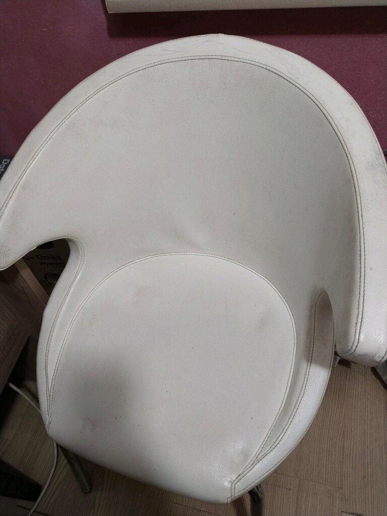 3 adet deri sandalye - 9