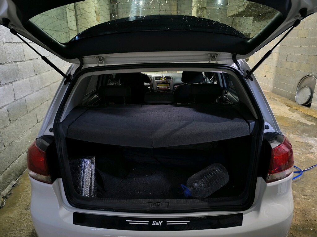 Volkswagen Golf - 5