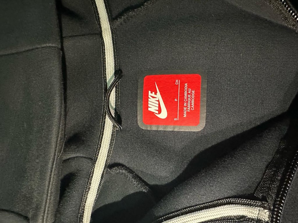 Nike Tech Fleece - 2