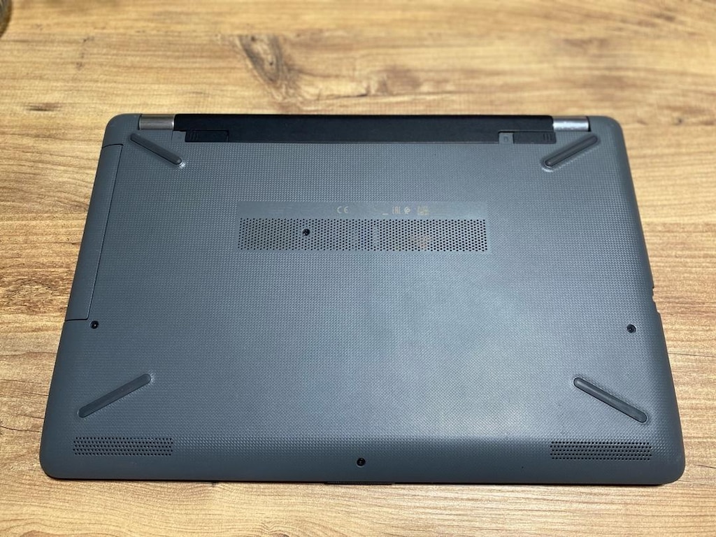 120GB SSD 2GB HARİCİ EKRAN KARTLI AMD İŞLEMCİLİ HP LAPTOP - 7