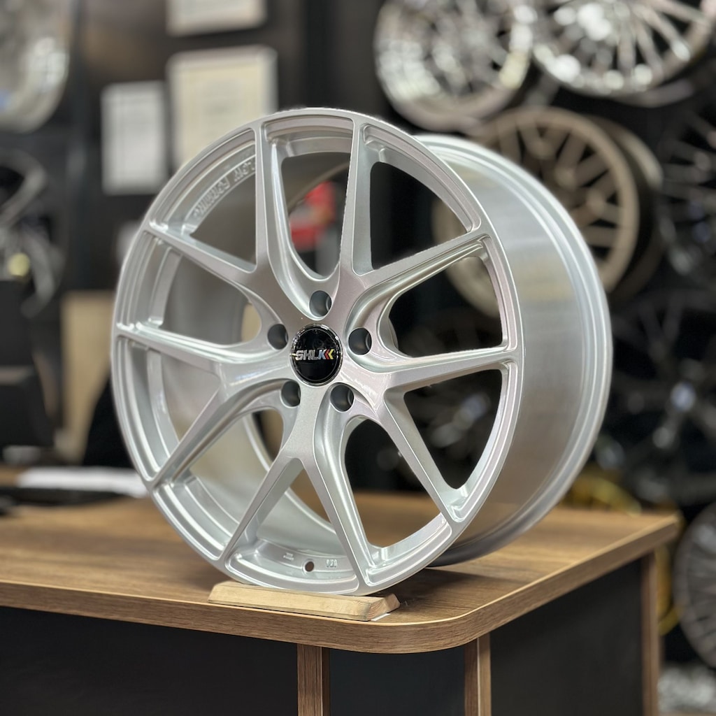 19 inç 5x112 BBS FI Jant Modeli 8.5-9.5 Offset Sıfır - 3