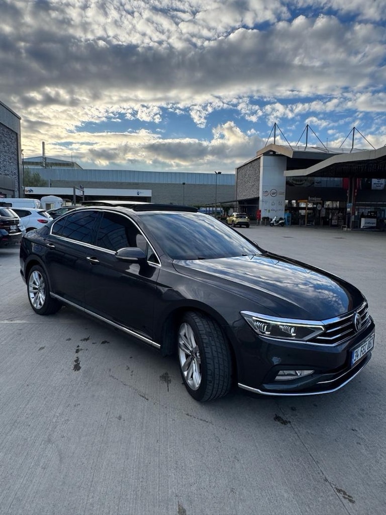 2022 SAHİBINDEN 88.000 KM FULL SERVİS BAKIMLI PASSAT ELEGANCE - 2