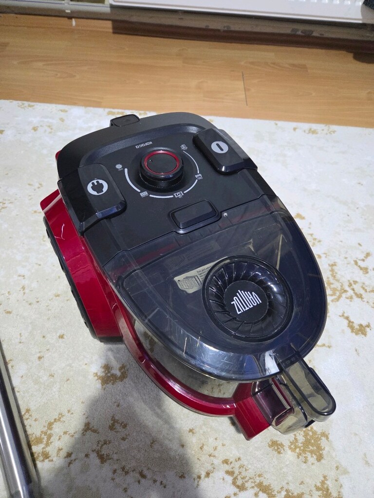 Toz Torbasız Elektrik Süpürgesi Kırmızı - 3