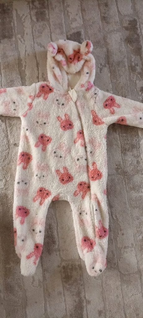 LCW baby Ekru Kapüşonlu Uzun Kollu Kız Bebek Pelüş Tulum - 3