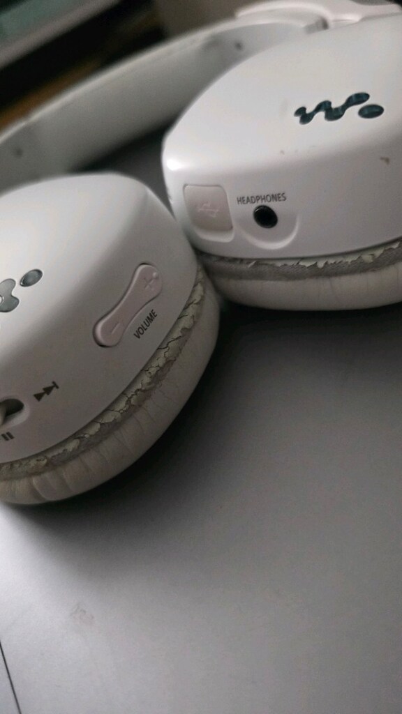 Sony NWZ-WH303 kulaklık, dahili MP3 çalar ve hoparlör - 5