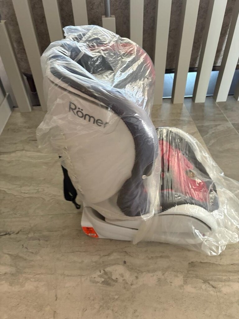 Britax Römer 9-18 oto koltuğu izofixli - 2