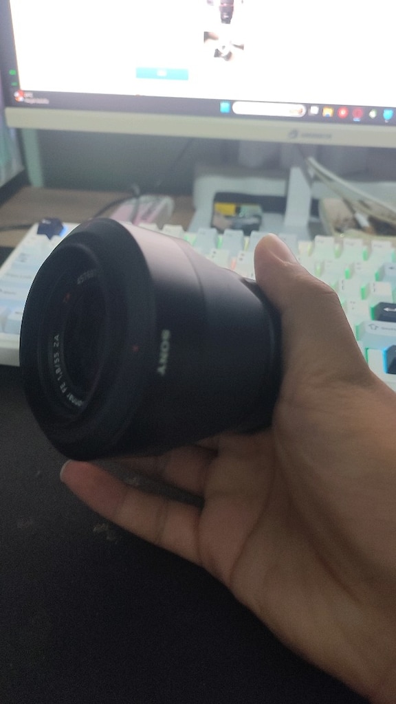 SONY ZEISS 55 MM F1.8 LENS