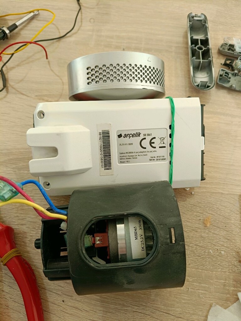 Arçelik şarjlı süpürge motoru lyon pil ve kart çalışıyor - 2