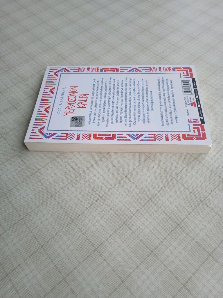Yeryüzünün Kalbi Özgür Balpınar Kitap - 4