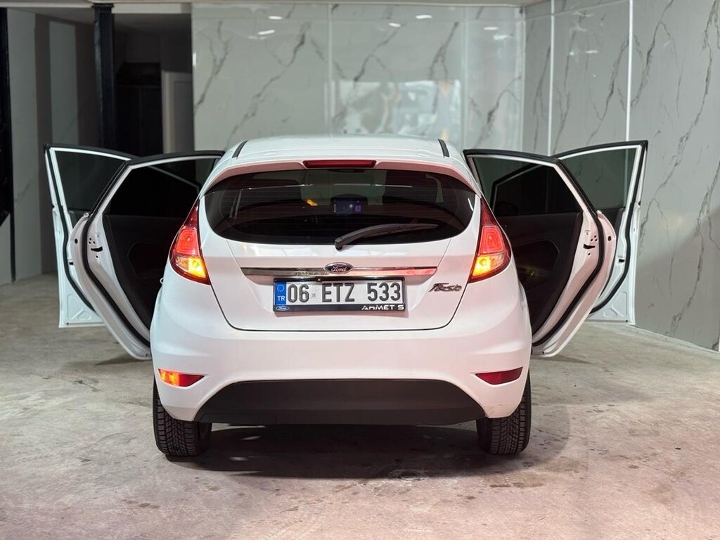 Ford Fiesta - 8