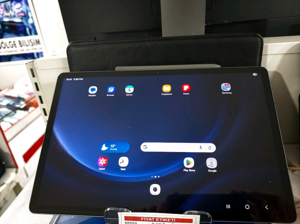 SAMSUNG GALAXY TAB S9 FE+ - 3