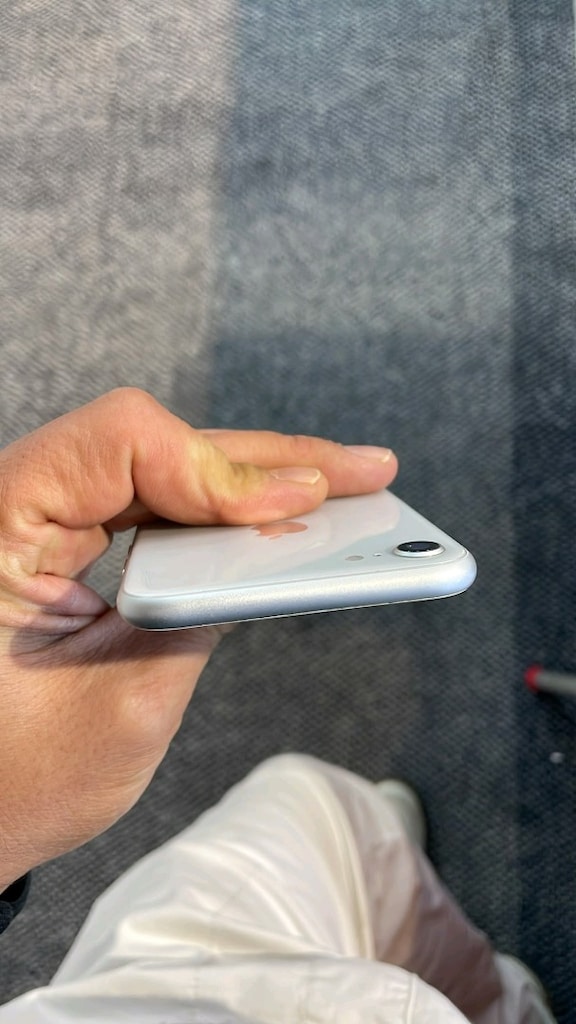 IPHONE 8 64 GB BEYAZ TR HATASIZ DAHA TEMİZİ YOKTUR - 2