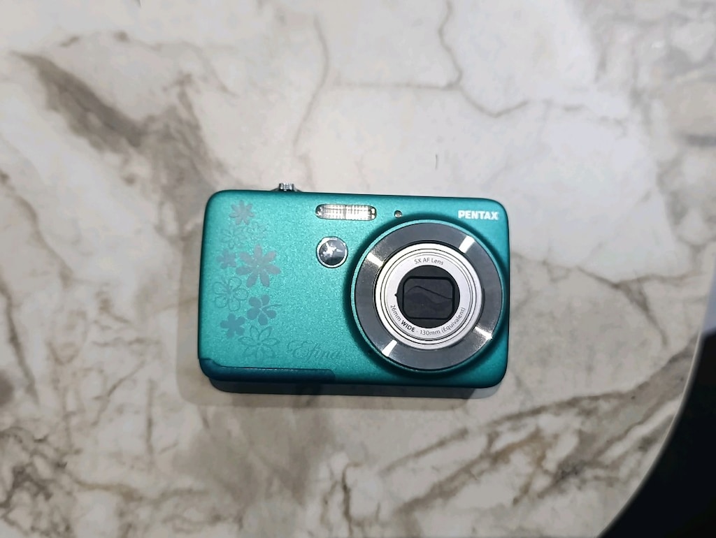 Pentax Efina Kompakt Fotoğraf Makinesi - 3